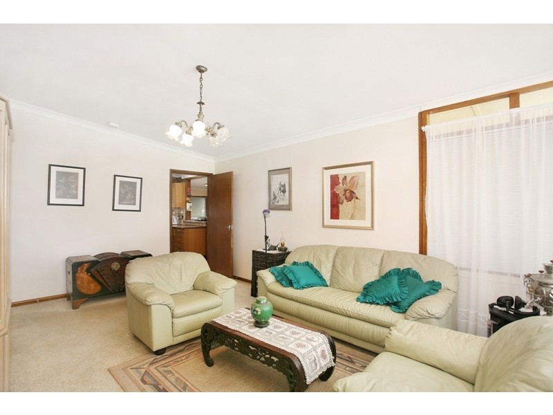 10 Tallara Avenue, Busby NSW 2168