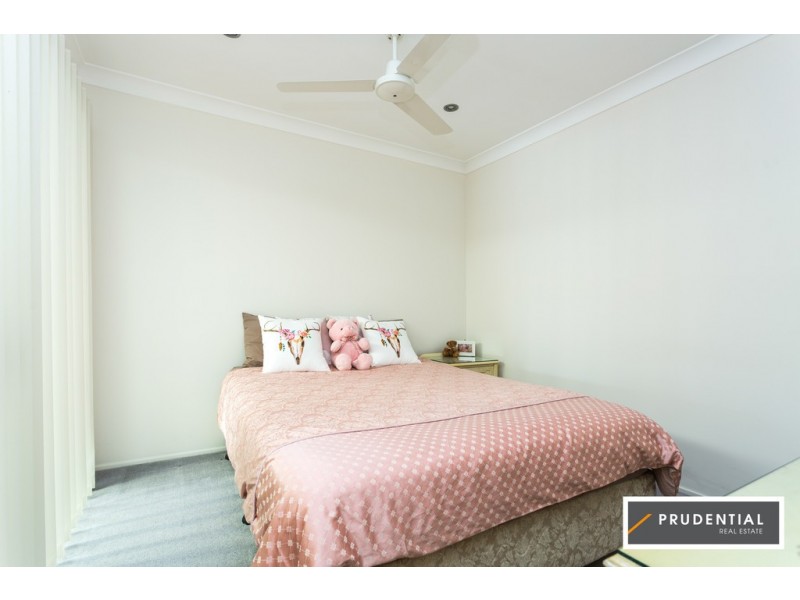 16 Pedder Court, Wattle Grove NSW 2173