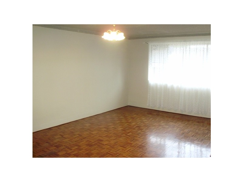 11/168 Sandal Cres, Carramar NSW 2163