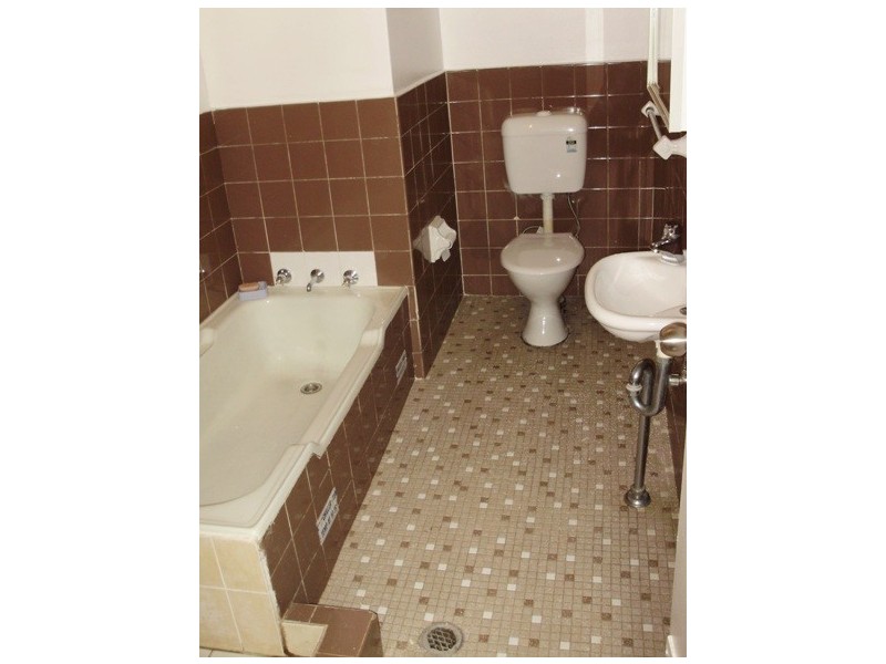 11/168 Sandal Cres, Carramar NSW 2163