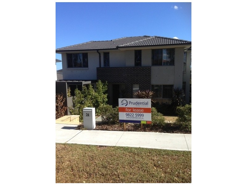 24 Tyne Walk, Glenfield NSW 2167