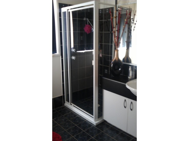 11 Hilton Avenue, Casula NSW 2170