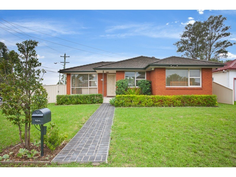 45 Fiona St, Mount Pritchard NSW 2170