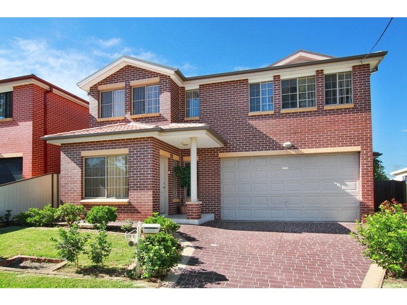 23 Hull Avenue, Lurnea NSW 2170