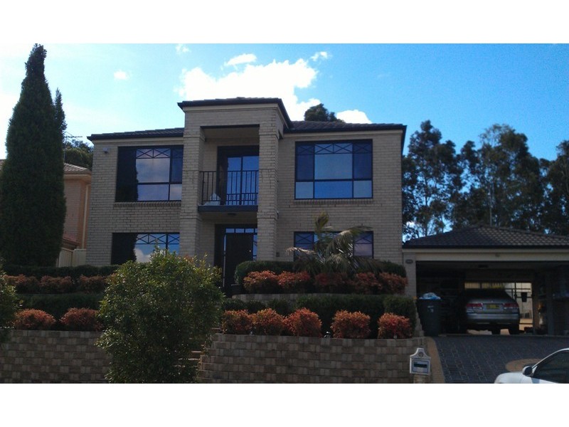 11 Hilton Cres, Casula NSW 2170