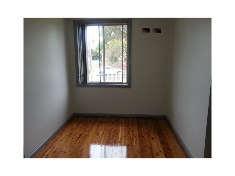 9 Gibson Ave, Casula NSW 2170