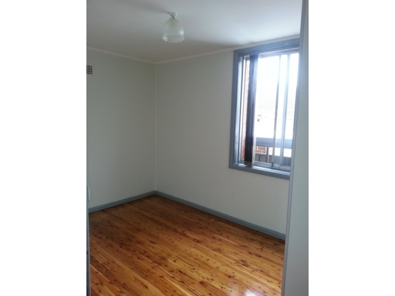 9 Gibson Ave, Casula NSW 2170