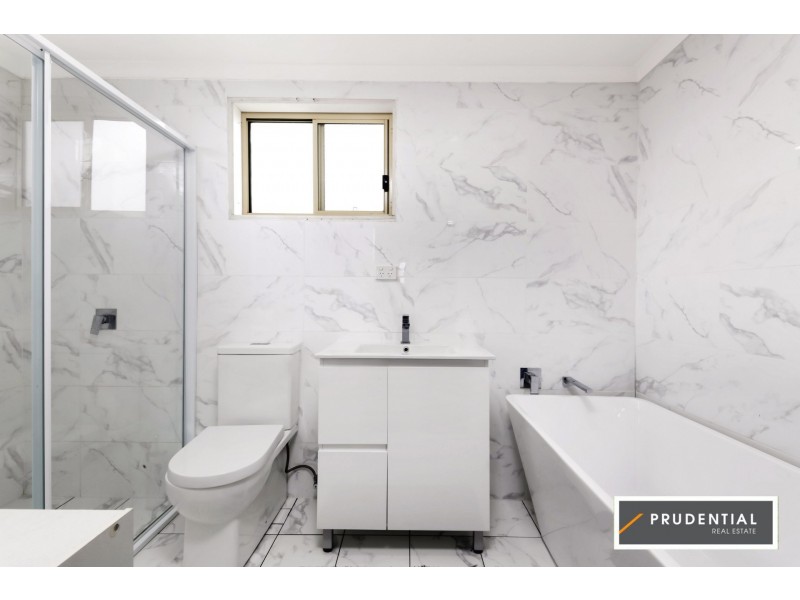 32 Sullivan Avenue, Lurnea NSW 2170