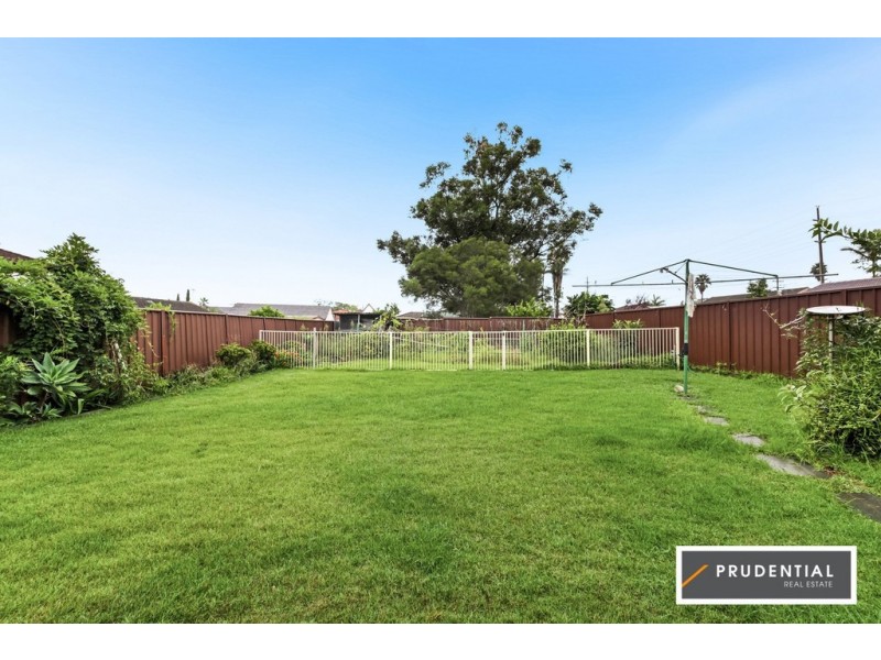 32 Sullivan Avenue, Lurnea NSW 2170