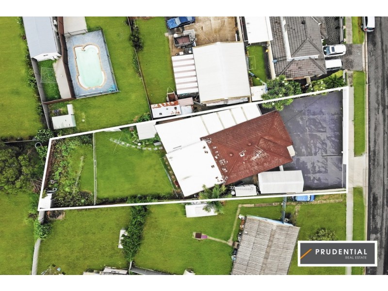 32 Sullivan Avenue, Lurnea NSW 2170