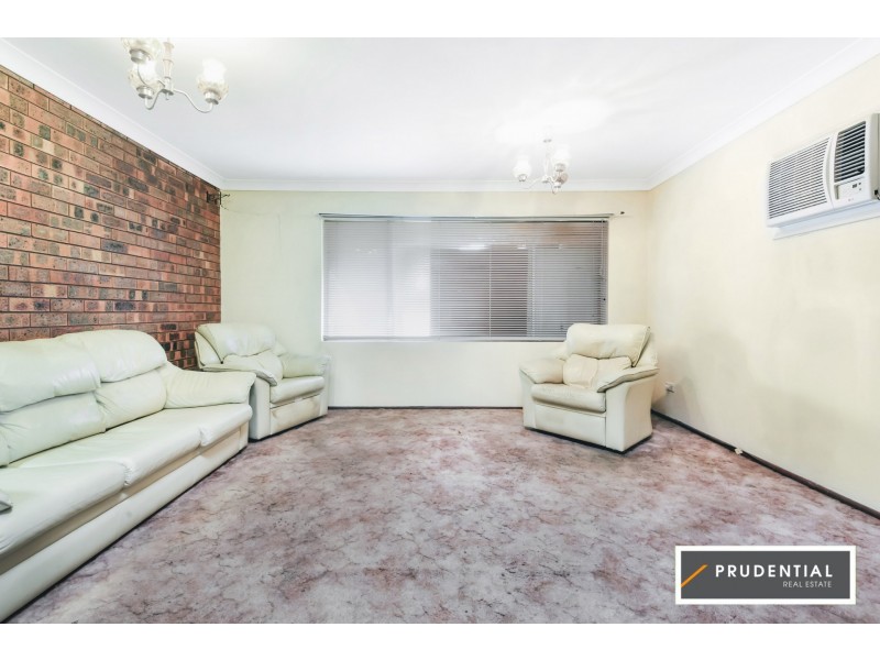 18 Supply Avenue, Lurnea NSW 2170