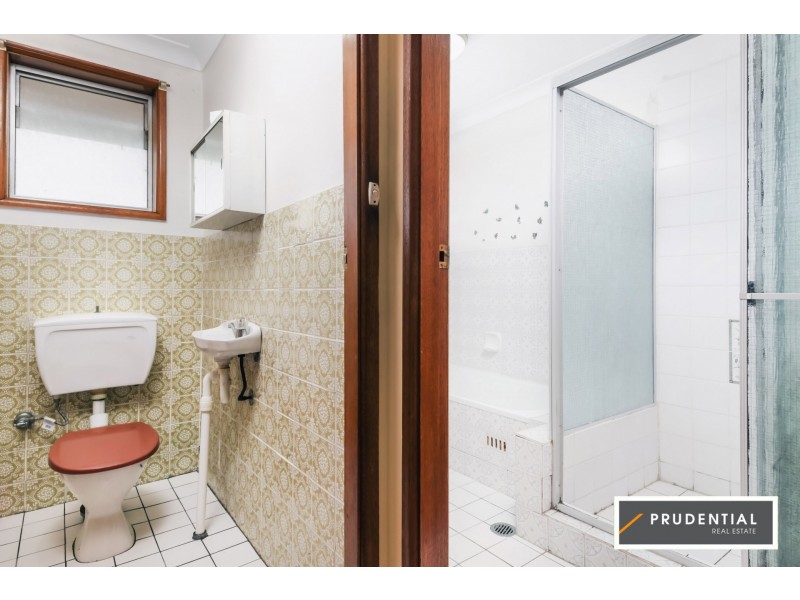 18 Supply Avenue, Lurnea NSW 2170