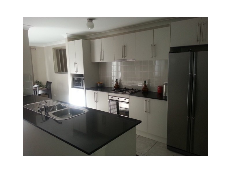 84 Stansmore Ave, Prestons NSW 2170