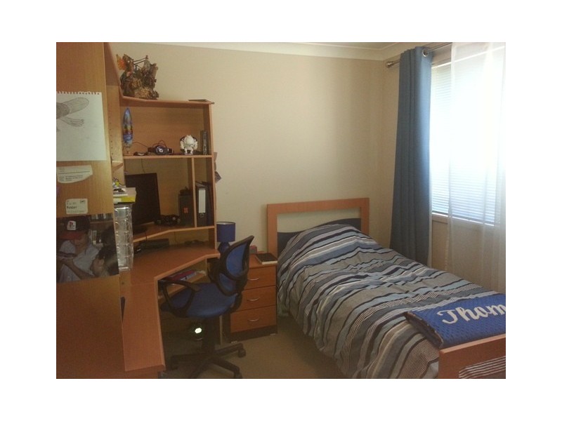 84 Stansmore Ave, Prestons NSW 2170