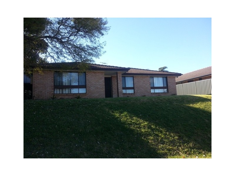 5 Graphite Pl, Eagle Vale NSW 2558
