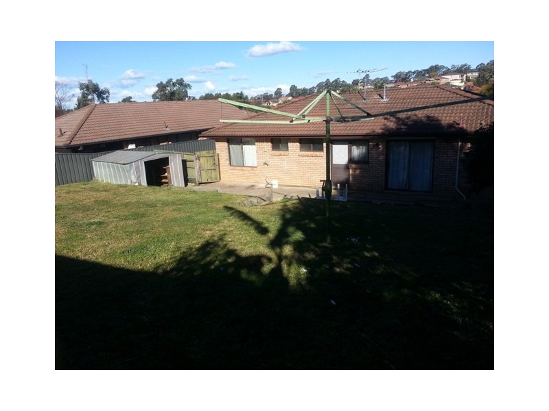 5 Graphite Pl, Eagle Vale NSW 2558