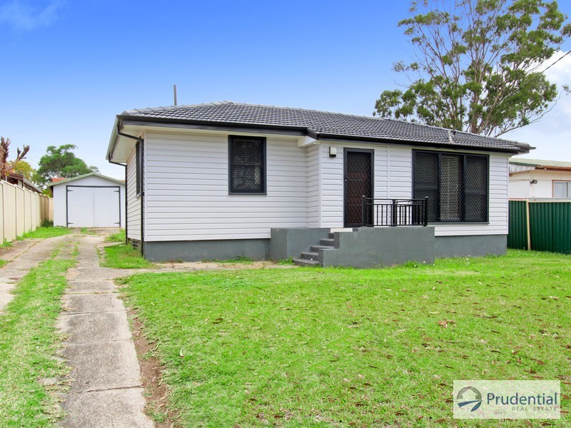 12 Bare Ave, Lurnea NSW 2170