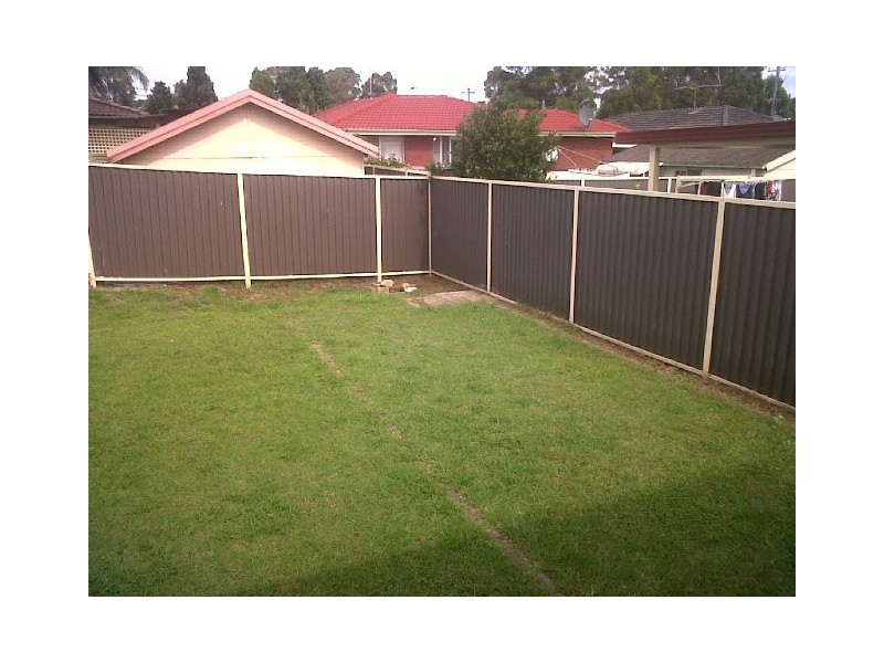 60 Hillview Pde, Lurnea NSW 2170