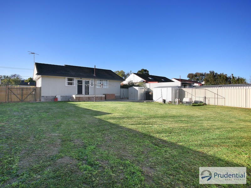 21 Dunbier Ave, Lurnea NSW 2170