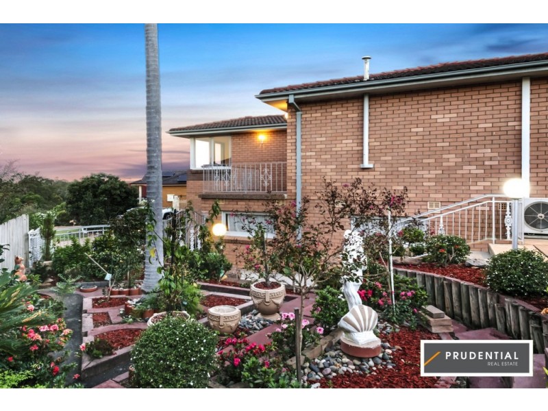 8 Tuscan Place, Casula NSW 2170
