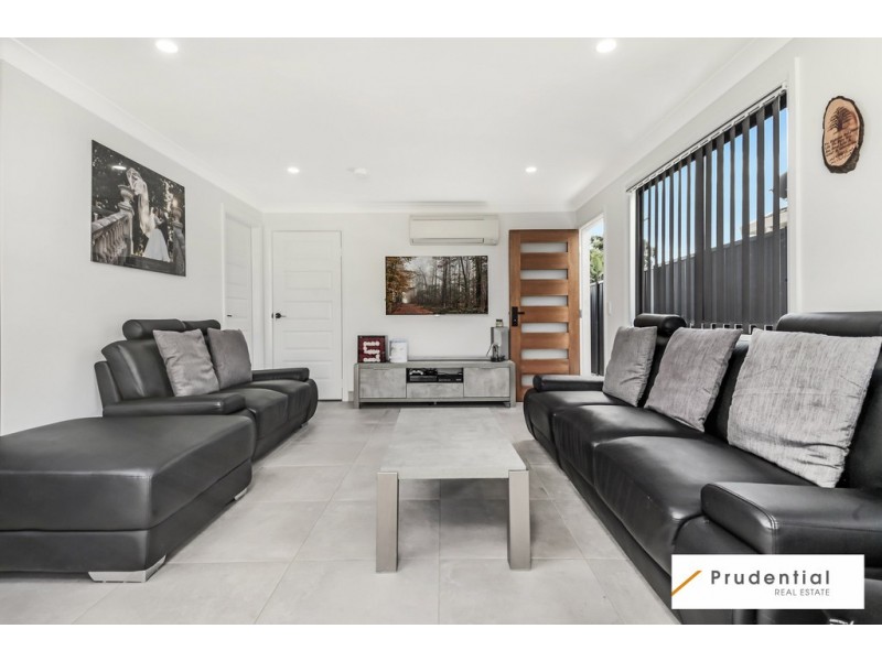 6 Lester Street, Lurnea NSW 2170