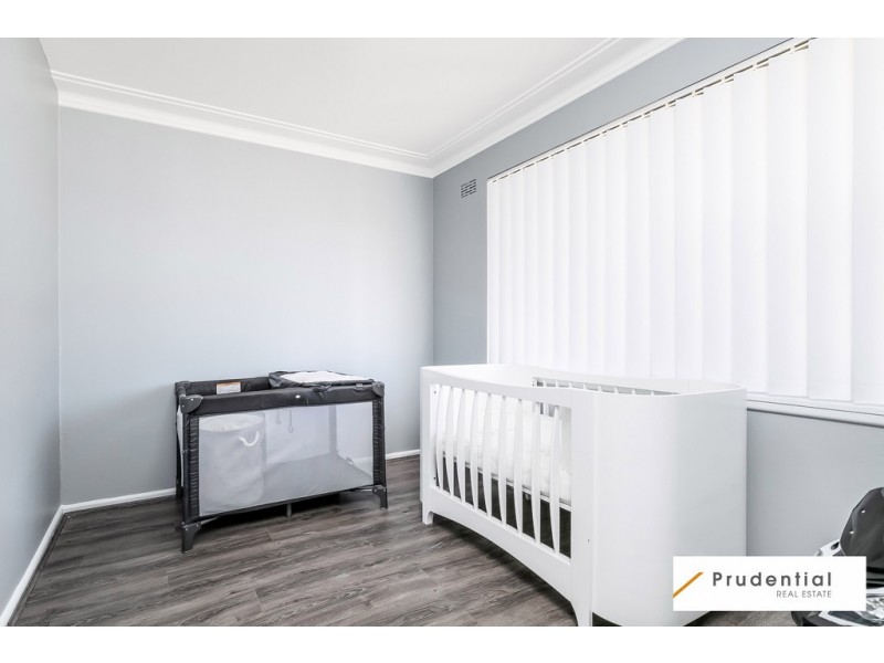 6 Lester Street, Lurnea NSW 2170