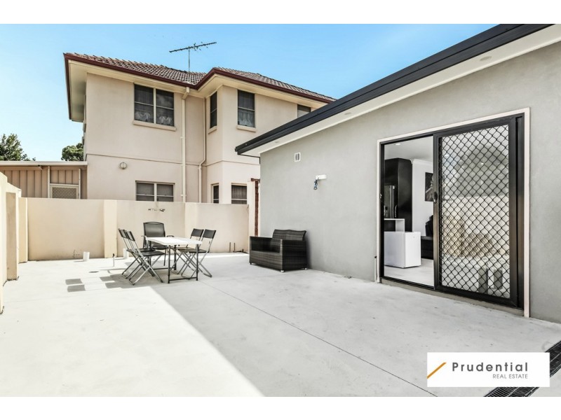 6 Lester Street, Lurnea NSW 2170