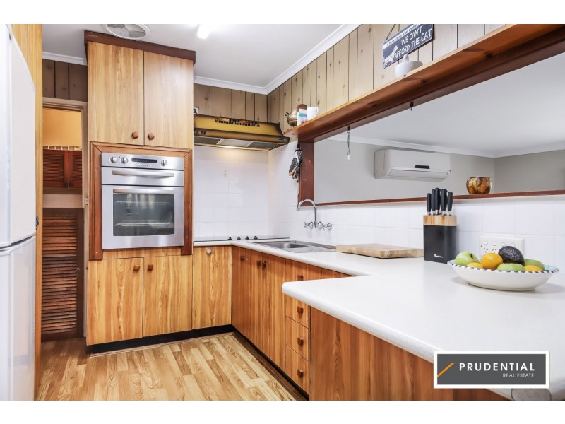 31 O’Neile Crescent, Lurnea NSW 2170