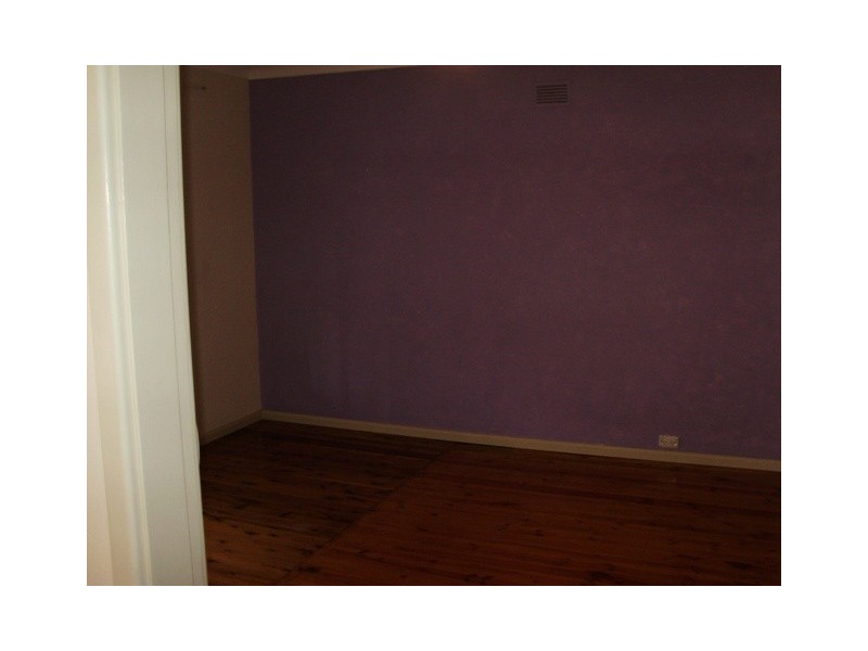 10 Bratsell St, Moorebank NSW 2170