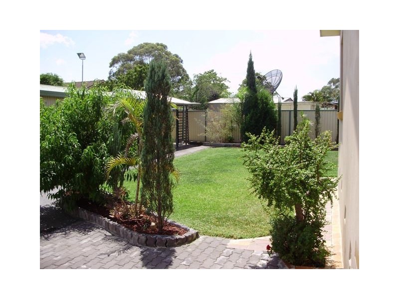 10 Bratsell St, Moorebank NSW 2170