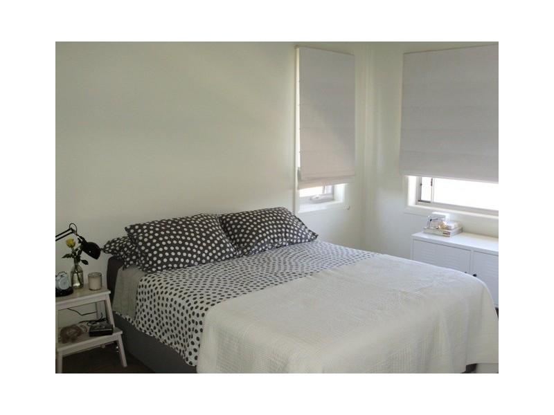 11 Wrigley Ave, Middleton Grange NSW 2171