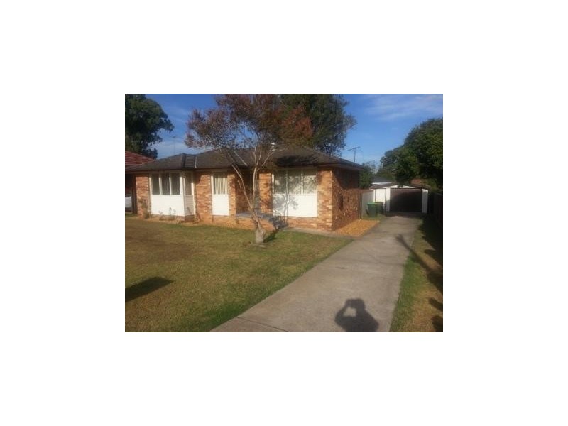 22 Paine Ave, Moorebank NSW 2170