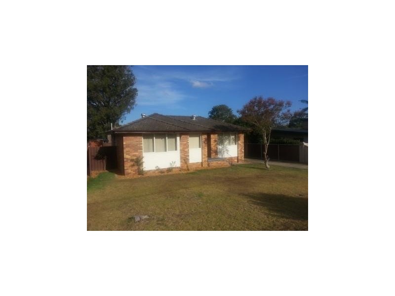 22 Paine Ave, Moorebank NSW 2170