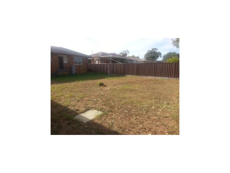 22 Paine Ave, Moorebank NSW 2170