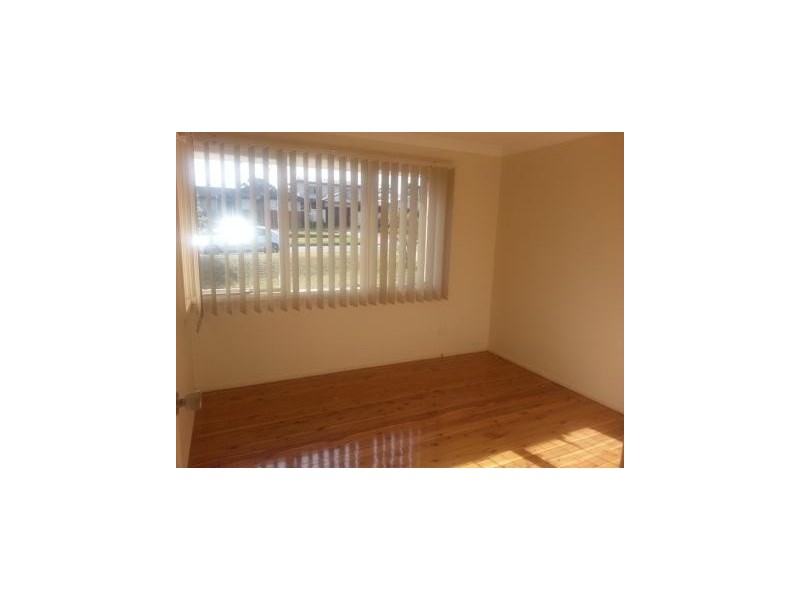 22 Paine Ave, Moorebank NSW 2170