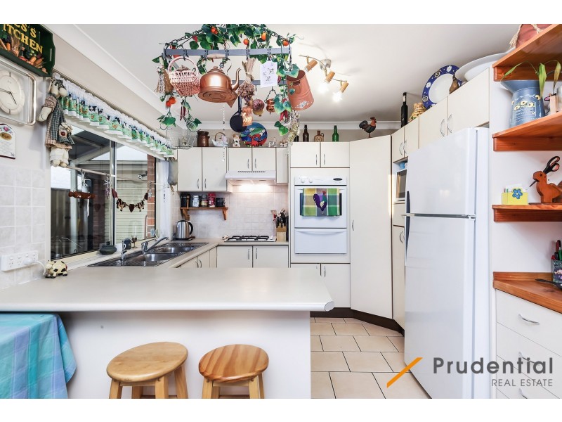 15 Tabletop Circuit, Horningsea Park NSW 2171