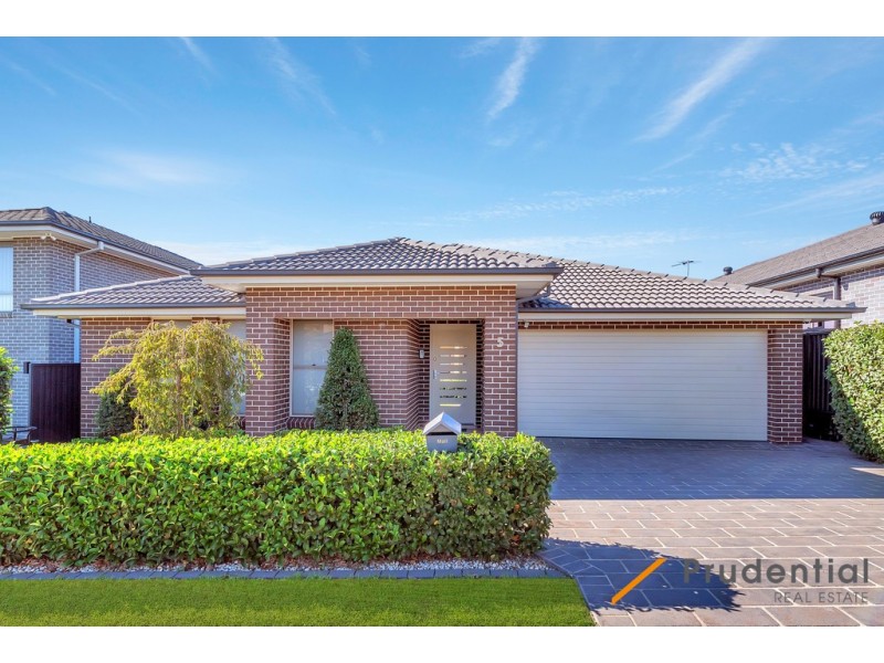 5 Pentland Street, Middleton Grange NSW 2171