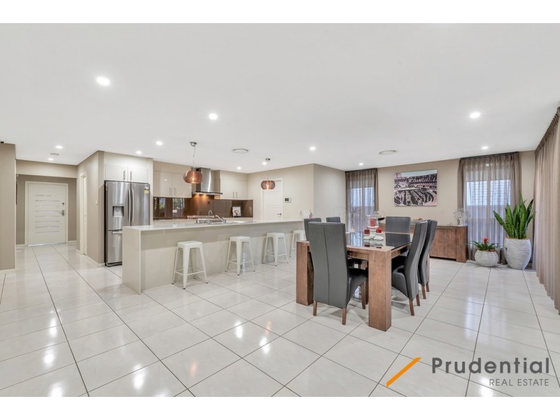 5 Pentland Street, Middleton Grange NSW 2171