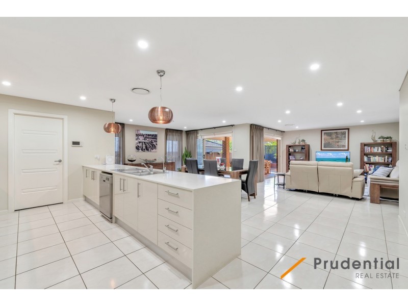 5 Pentland Street, Middleton Grange NSW 2171