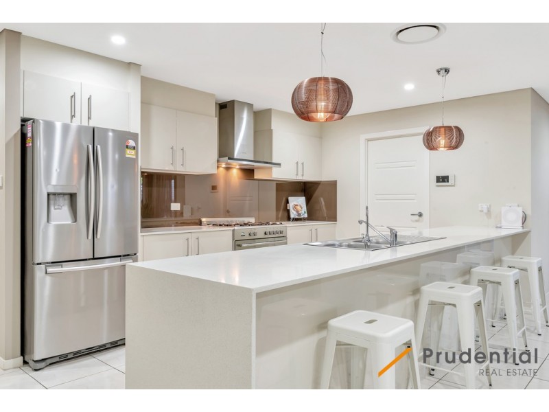 5 Pentland Street, Middleton Grange NSW 2171