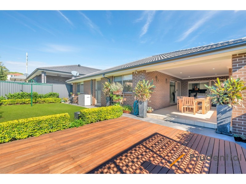 5 Pentland Street, Middleton Grange NSW 2171