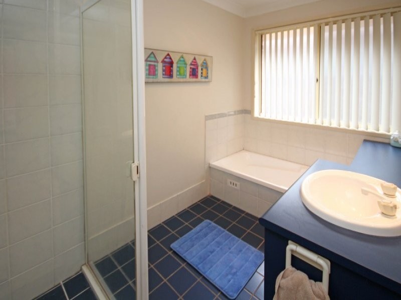 43 Rose Dr, Mount Annan NSW 2567