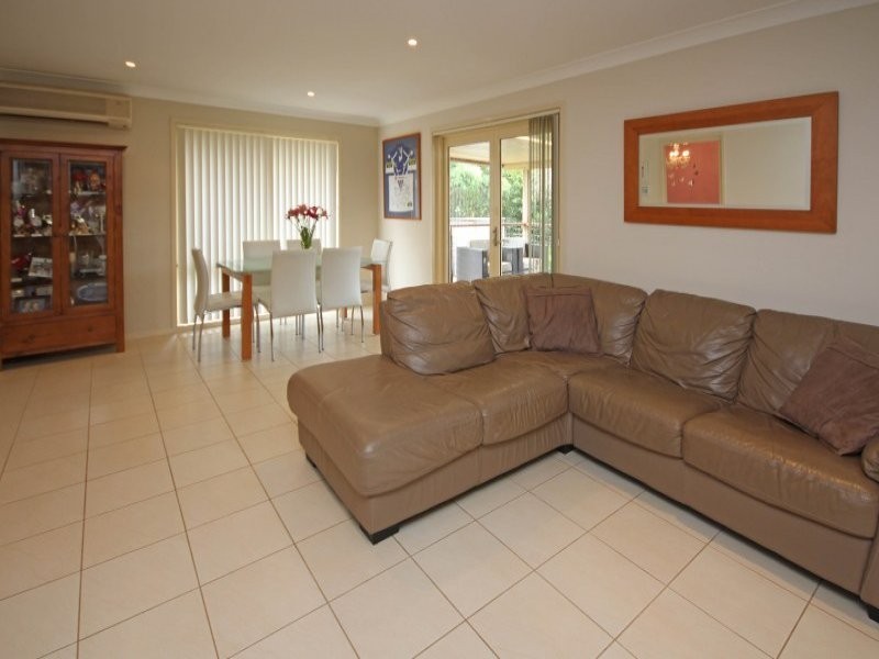 43 Rose Dr, Mount Annan NSW 2567