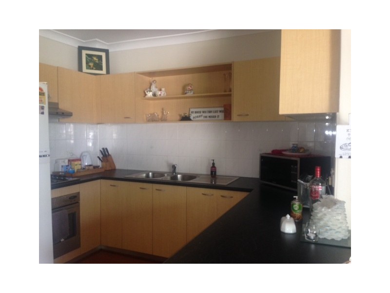 21/2 Mead Dr, Chipping Norton NSW 2170