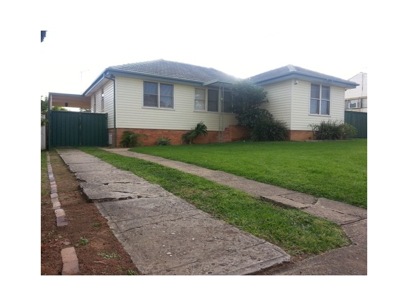 30 Strickland Cr, Ashcroft NSW 2168