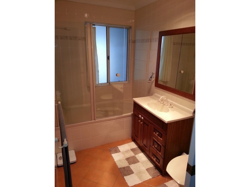 21 Wych Ave, Lurnea NSW 2170