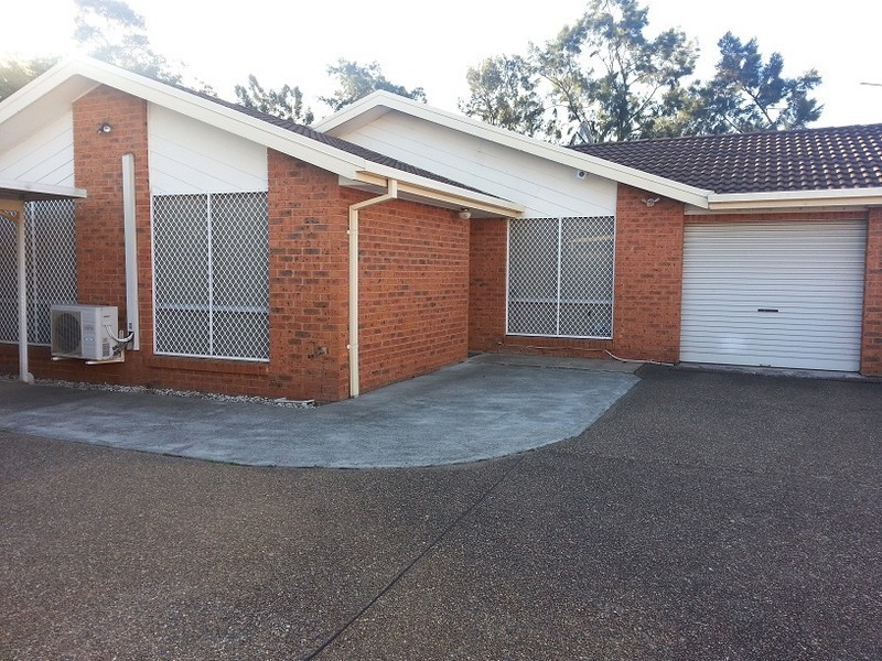 66B Swan Cct, Green Valley NSW 2168