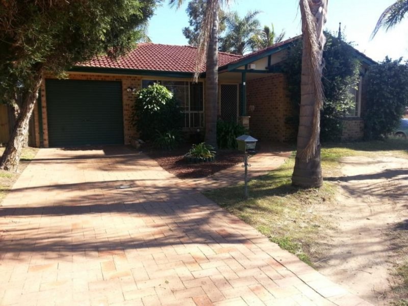 6 Corrin Court, Wattle Grove NSW 2173