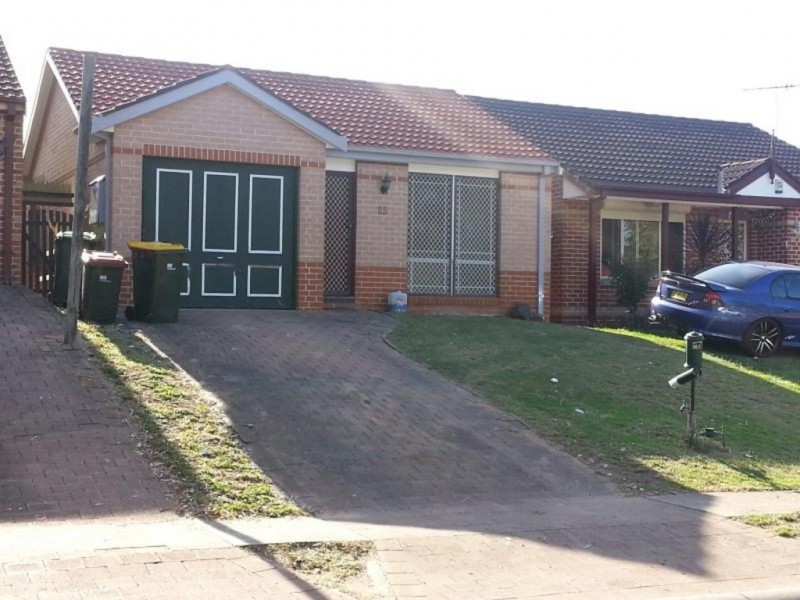 25 Sparrow Lane, Green Valley NSW 2168
