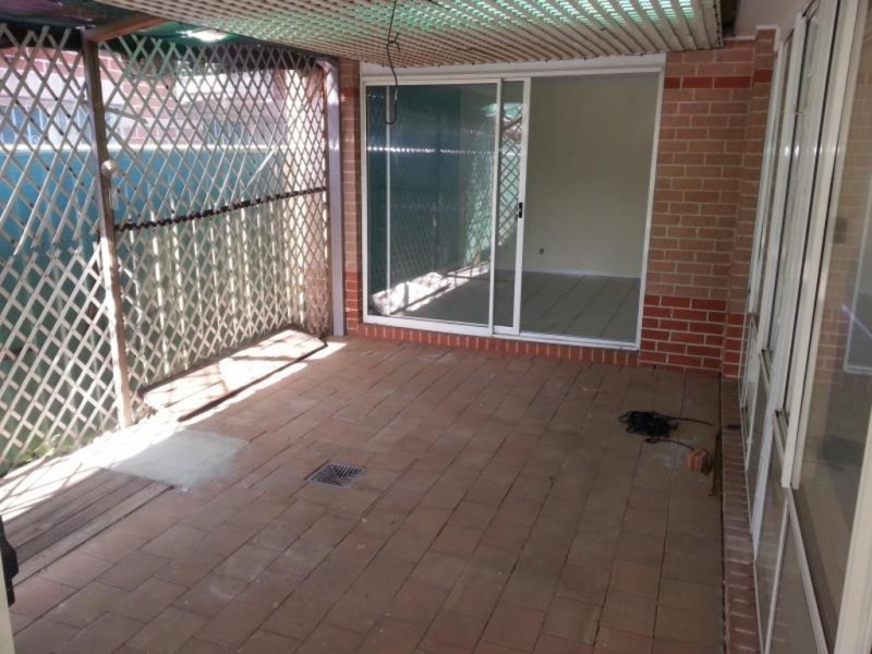 25 Sparrow Lane, Green Valley NSW 2168